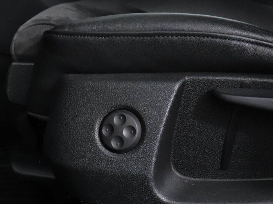 Audi A4, 2.0 л, Вариатор, 2013 фото 11