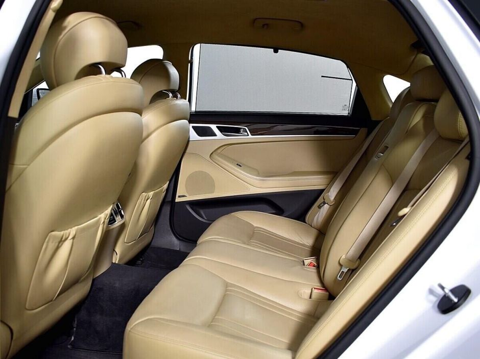 Hyundai Genesis, 3.0 л, АТ, 2016 фото 1