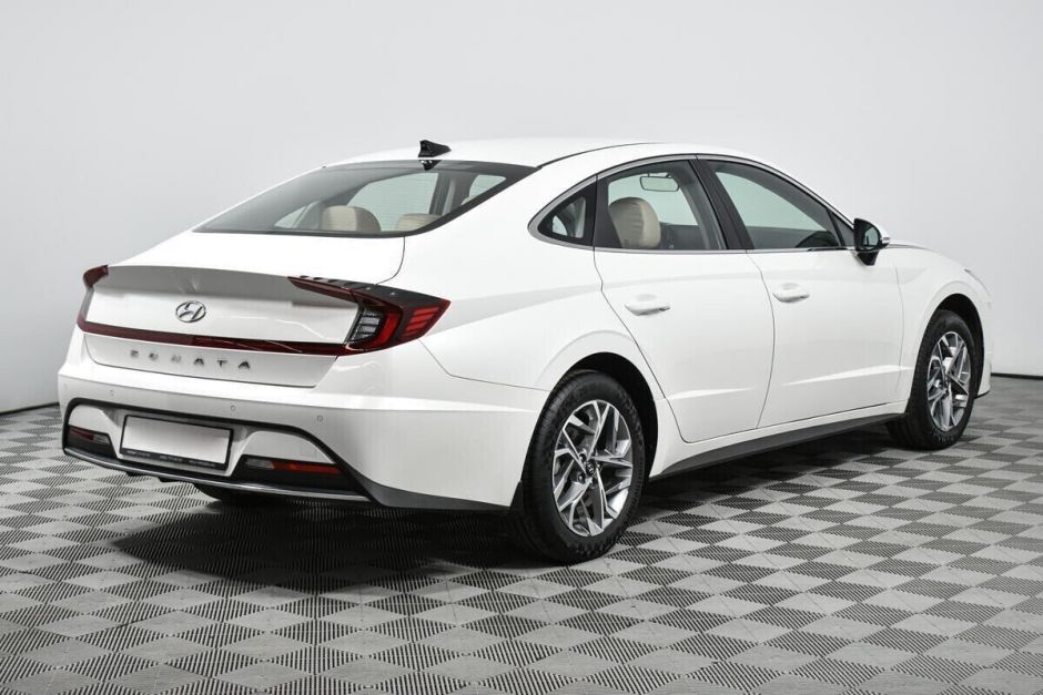Hyundai Sonata, 2.0 л, АТ, 2020 фото 4
