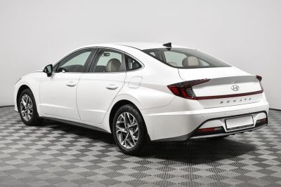 Hyundai Sonata, 2.0 л, АКПП, 2020 фото 6