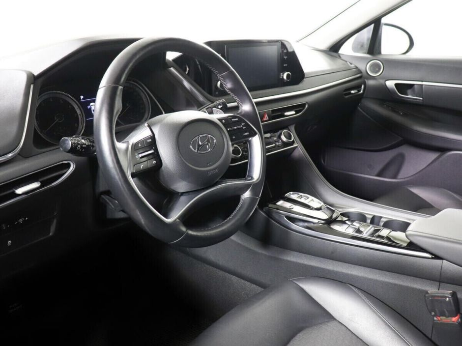 Hyundai Sonata, 2.0 л, АТ, 2020 фото 7