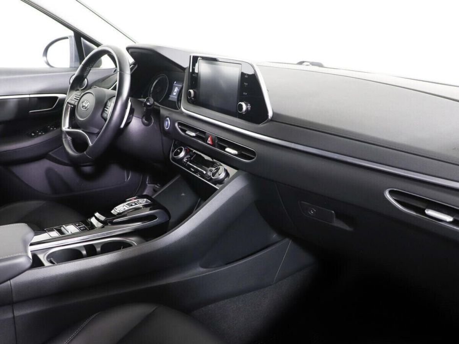 Hyundai Sonata, 2.0 л, АТ, 2020 фото 9