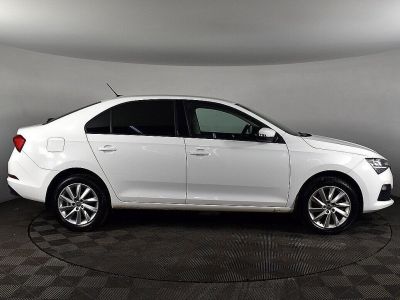 Skoda Rapid, 1.6 л, АКПП, 2020 фото 6