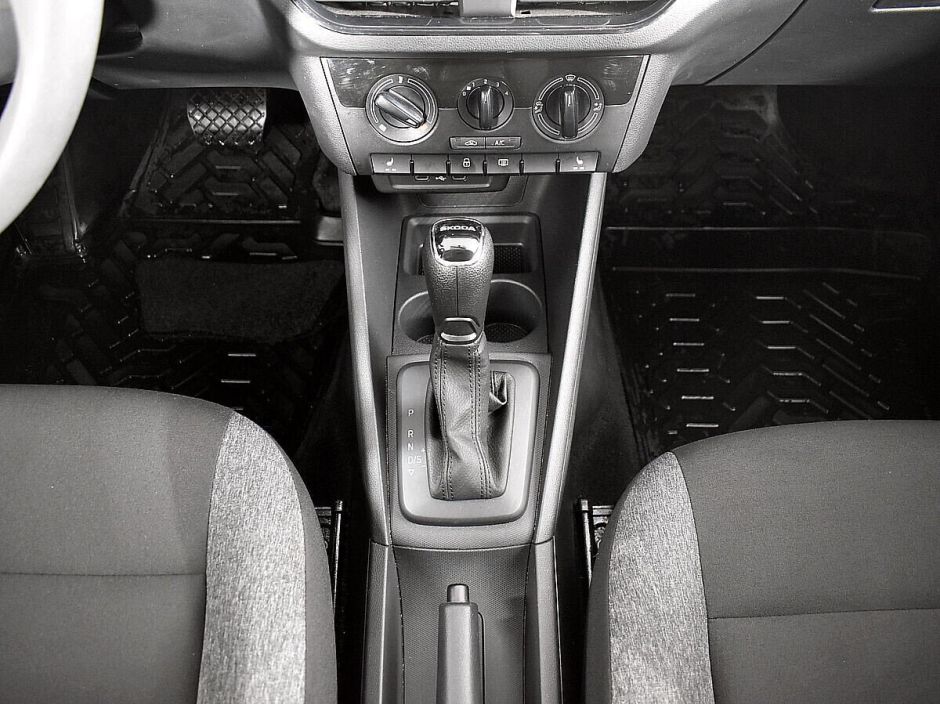 Skoda Rapid, 1.6 л, АТ, 2021 фото 1