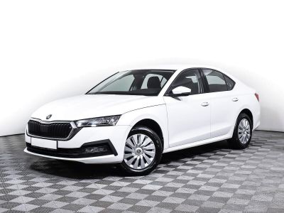 Skoda Octavia, 1.4 л, АКПП, 2020 фото 3