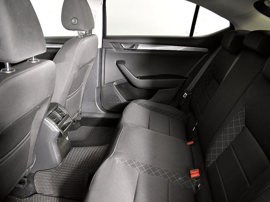 Skoda Superb, 1.4 л, Робот, 2017 фото 2