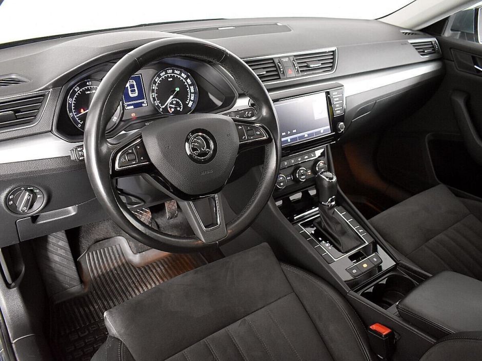 Skoda Superb, 1.4 л, Робот, 2017 фото 10