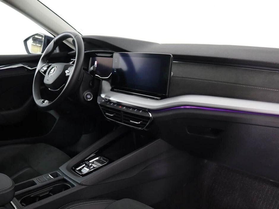 Skoda Octavia, 1.4 л, АТ, 2020 фото 2