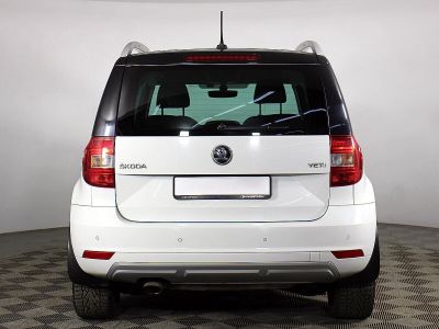 Skoda Yeti, 1.6 л, МКПП, 2018 фото 8