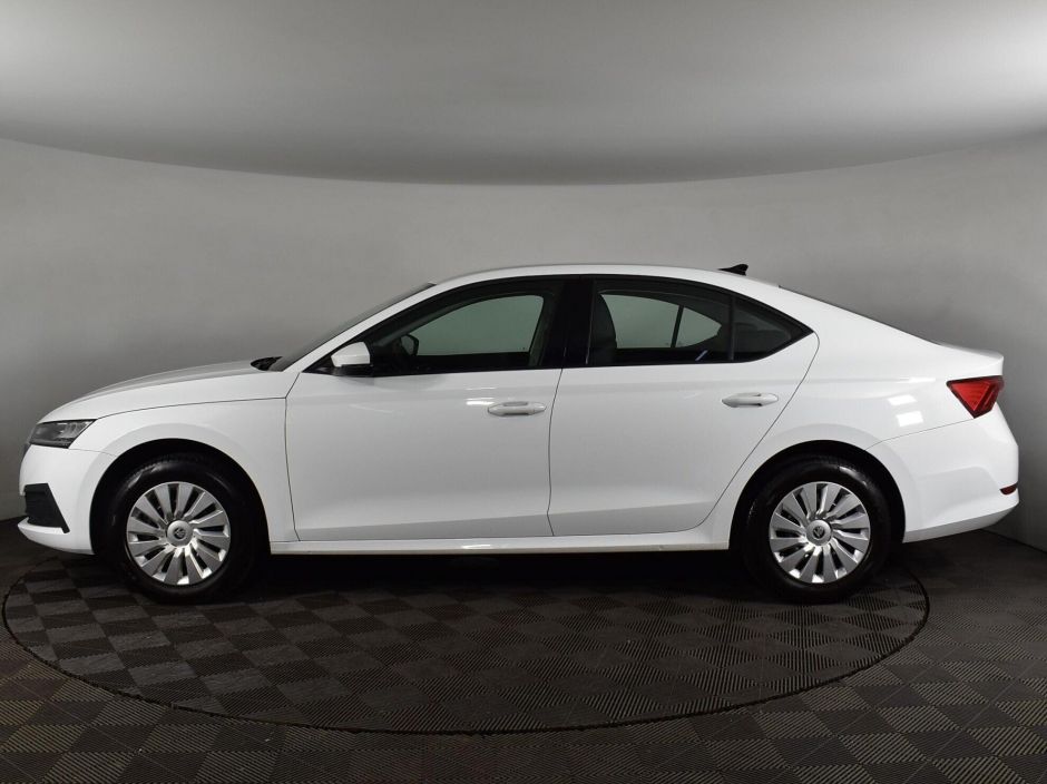 Skoda Octavia, 1.6 л, АТ, 2021 фото 5