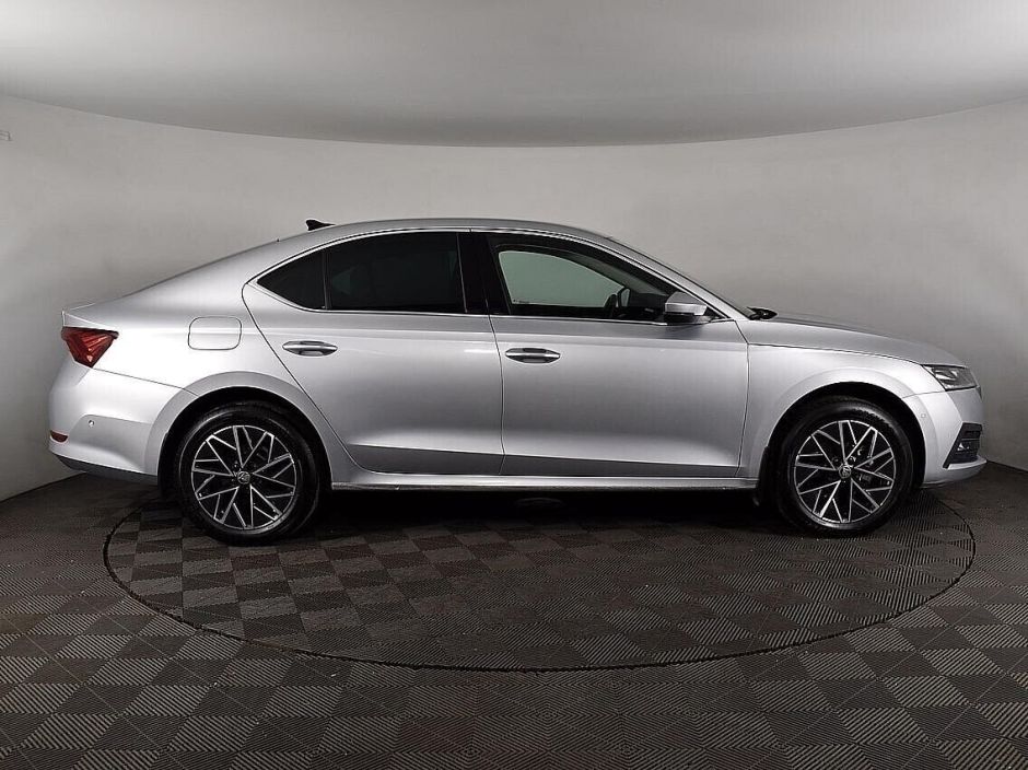 Skoda Octavia, 1.4 л, АТ, 2020 фото 6