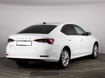 Skoda Octavia, 1.4 л, АКПП, 2021 фото 4