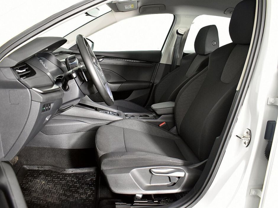 Skoda Octavia, 1.4 л, АТ, 2021 фото 9