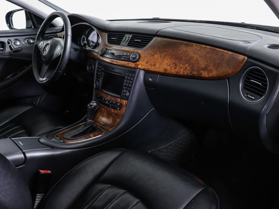 Mercedes-Benz CLS, 3.0 л, АТ, 2009 фото 2