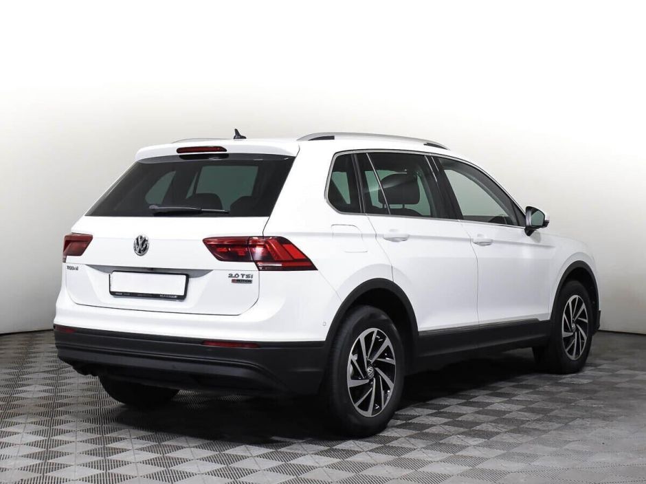 Volkswagen Tiguan, 2.0 л, Робот, 2018 фото 4