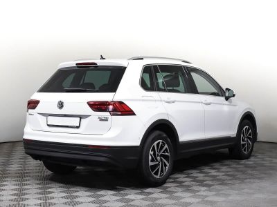 Volkswagen Tiguan, 2.0 л, РКПП, 2018 фото 4