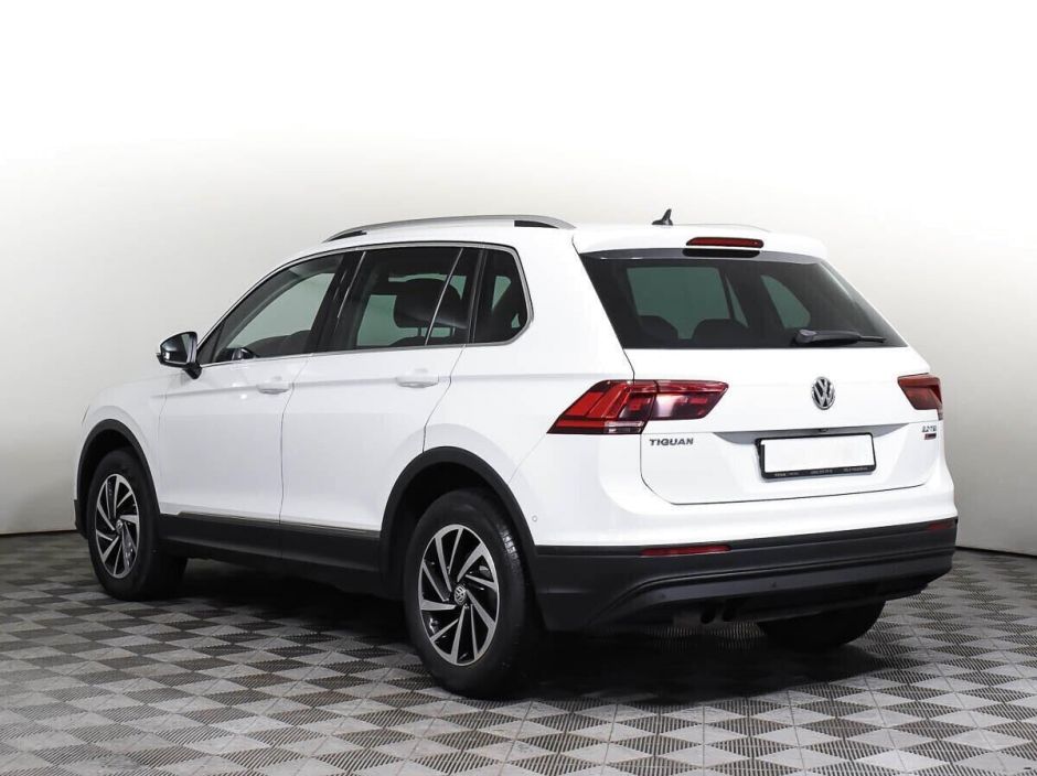 Volkswagen Tiguan, 2.0 л, Робот, 2018 фото 6