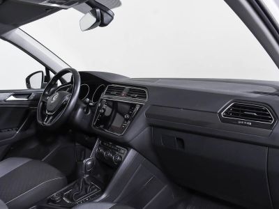 Volkswagen Tiguan, 2.0 л, РКПП, 2018 фото 8