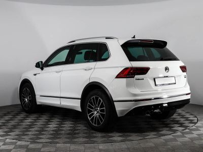 Volkswagen Tiguan, 2.0 л, РКПП, 2020 фото 6