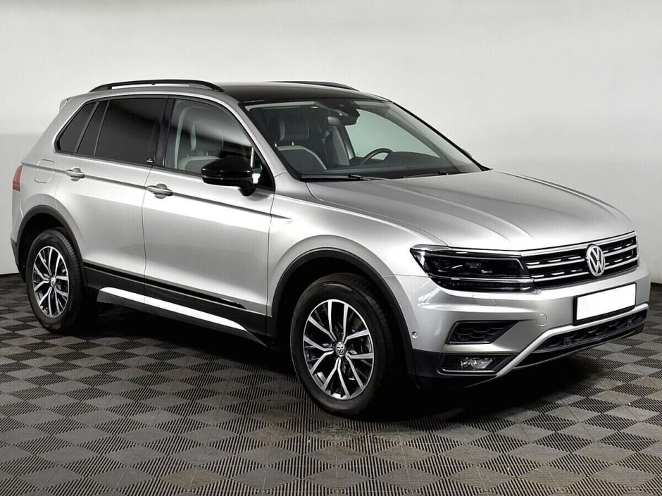 Volkswagen Tiguan, 2.0 л, Робот, 2019 фото 5