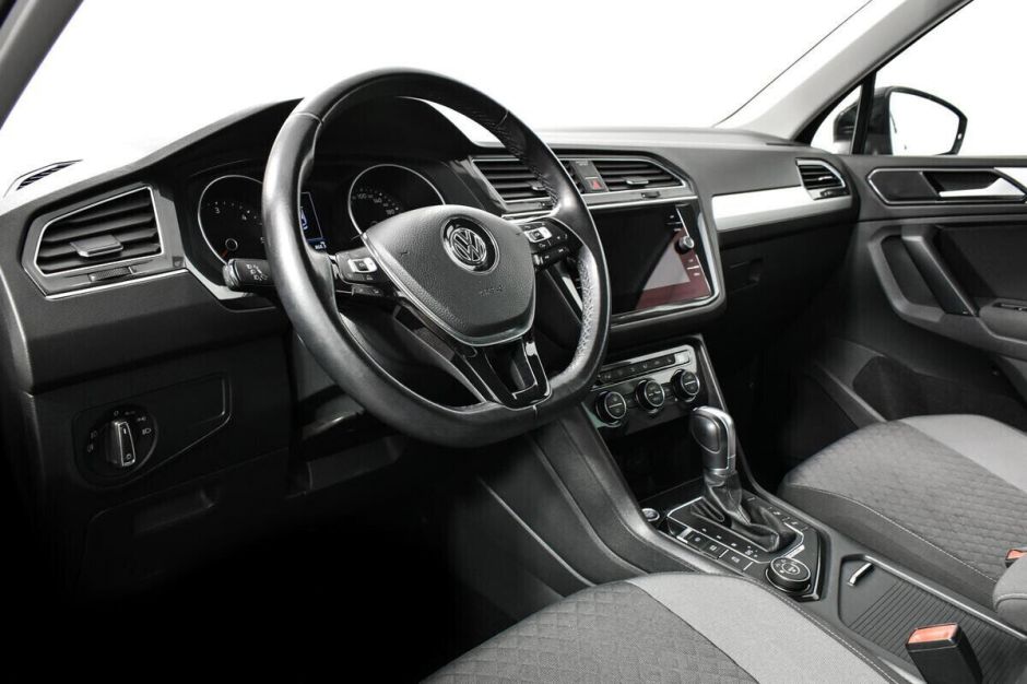 Volkswagen Tiguan, 2.0 л, Робот, 2017 фото 7