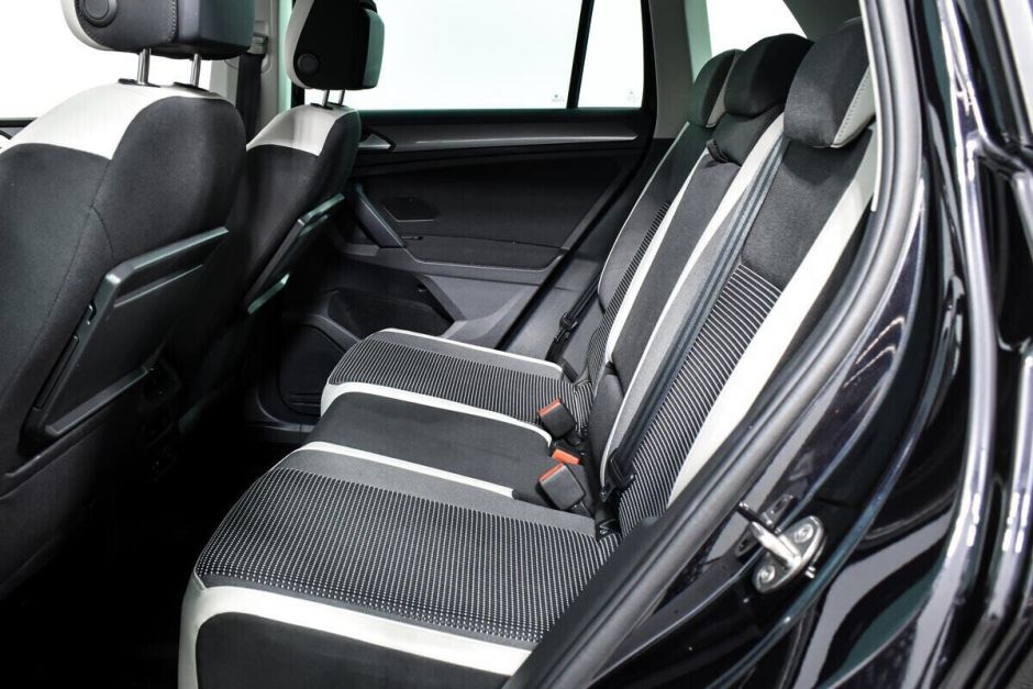 Volkswagen Tiguan, 2.0 л, Робот, 2020 фото 2