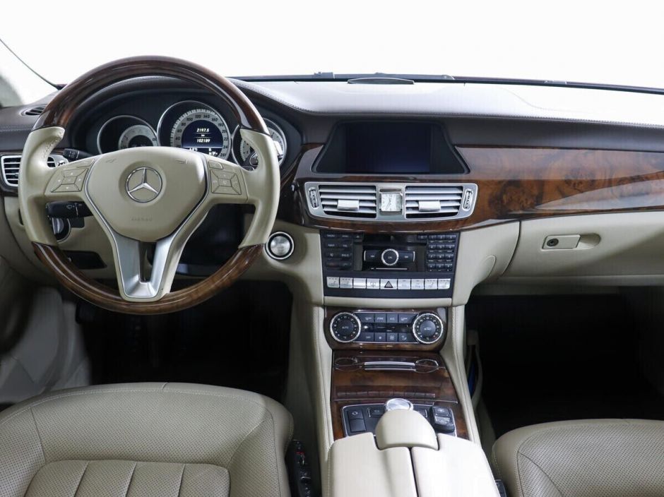 Mercedes-Benz CLS, 3.5 л, АТ, 2012 фото 8