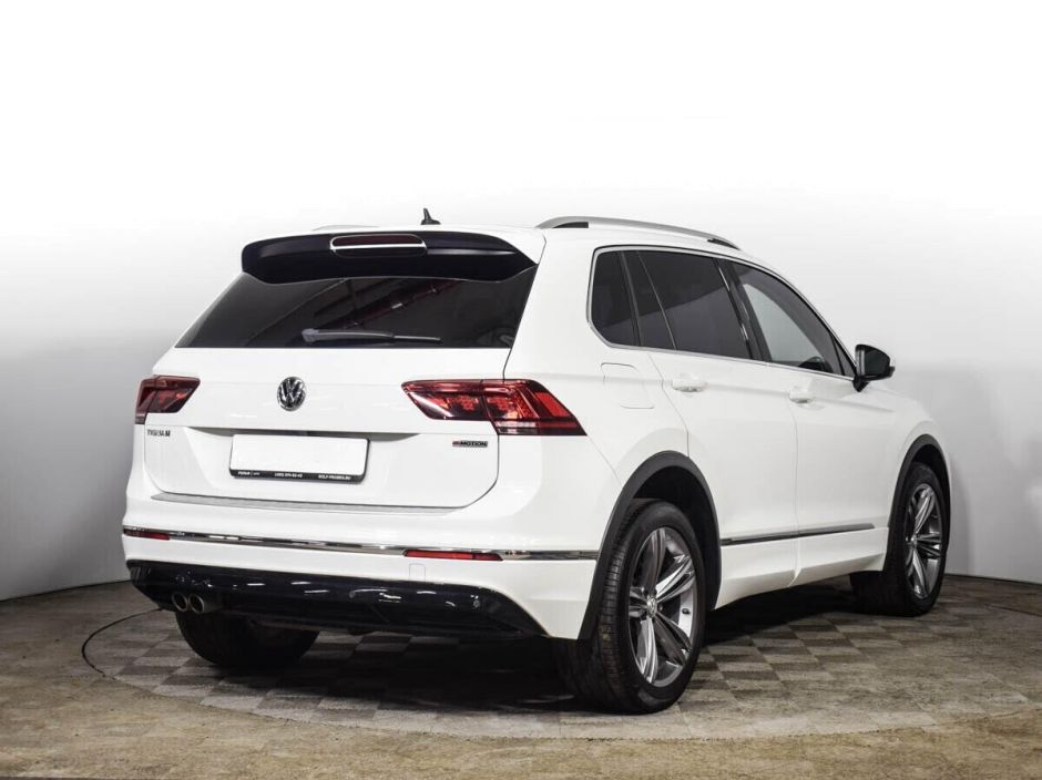 Volkswagen Tiguan, 2.0 л, Робот, 2016 фото 4