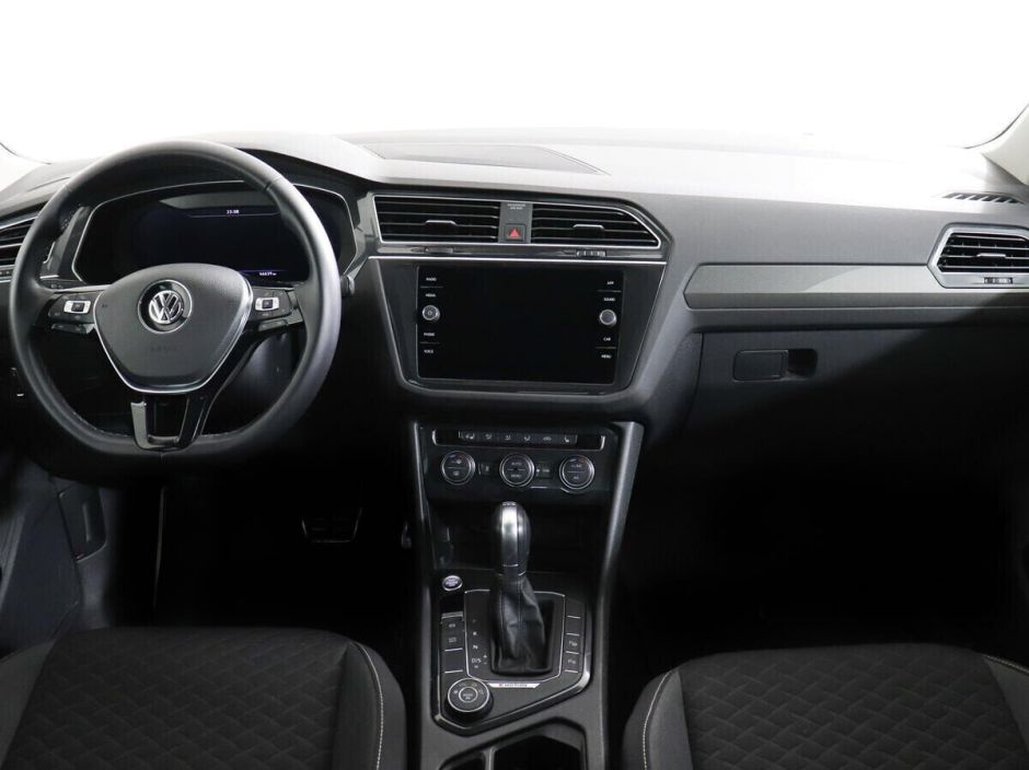 Volkswagen Tiguan, 2.0 л, Робот, 2016 фото 8