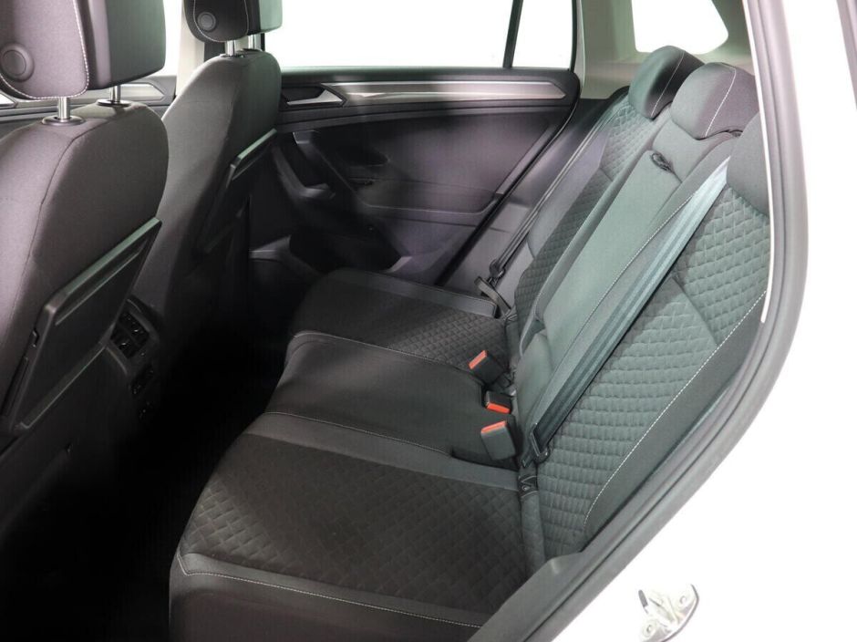 Volkswagen Tiguan, 2.0 л, Робот, 2016 фото 2