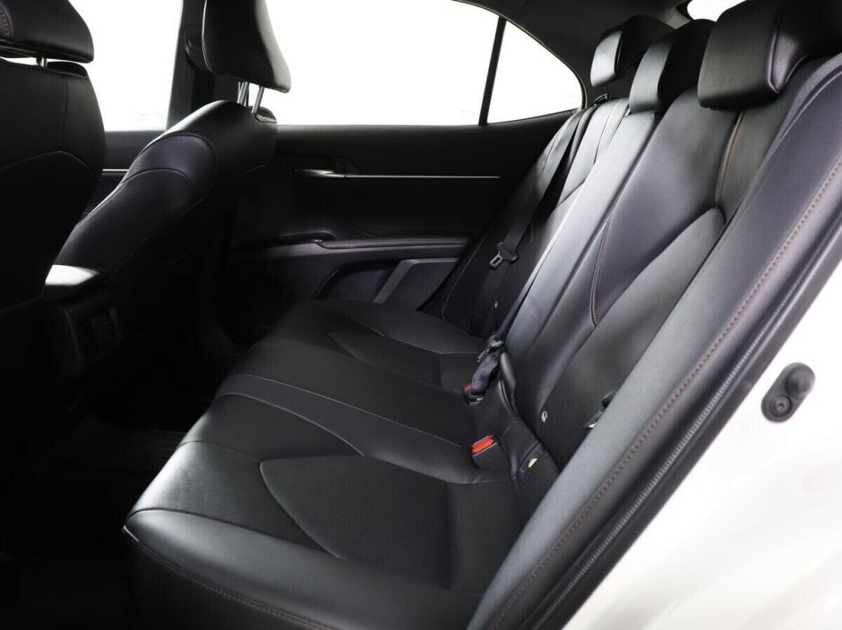 Toyota Camry, 2.0 л, АТ, 2018 фото 1