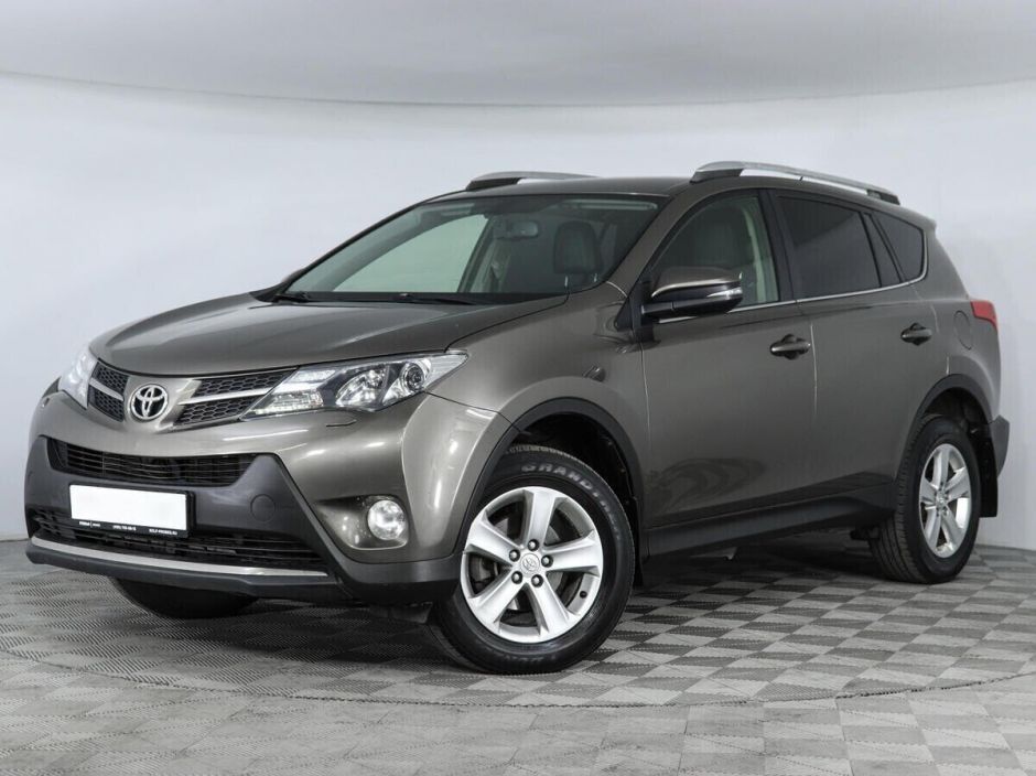Toyota RAV4, 2.2 л, АТ, 2015 фото 3