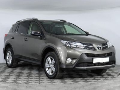 Toyota RAV4, 2.2 л, АКПП, 2015 фото 5