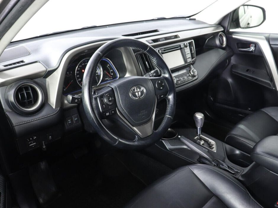 Toyota RAV4, 2.2 л, АТ, 2015 фото 7