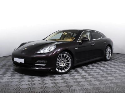 Porsche Panamera, 4.8 л, РКПП, 2011 фото 3