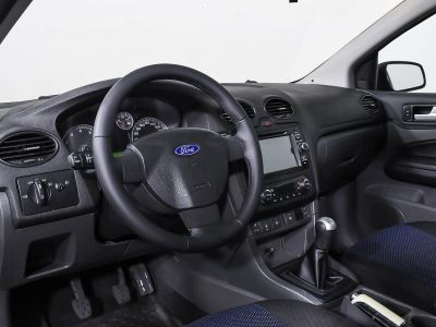 Ford Focus, 2.0 л, МКПП, 2006 фото 18