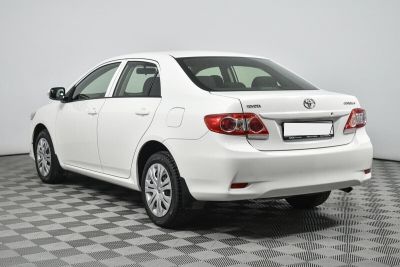 Toyota Corolla, 1.6 л, АКПП, 2011 фото 9