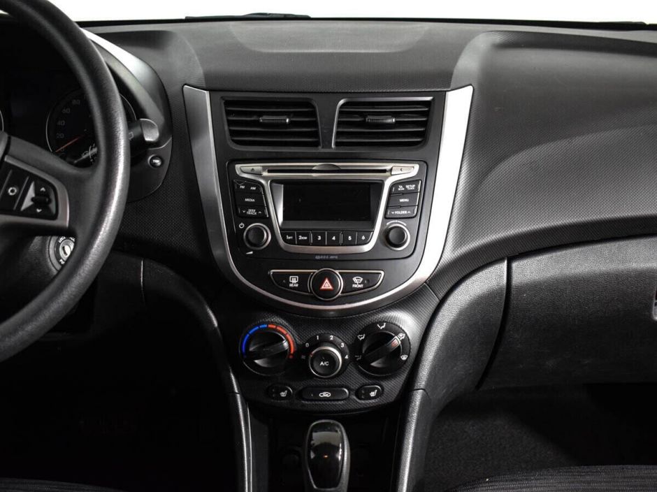 Hyundai Solaris, 1.6 л, АТ, 2015 фото 13