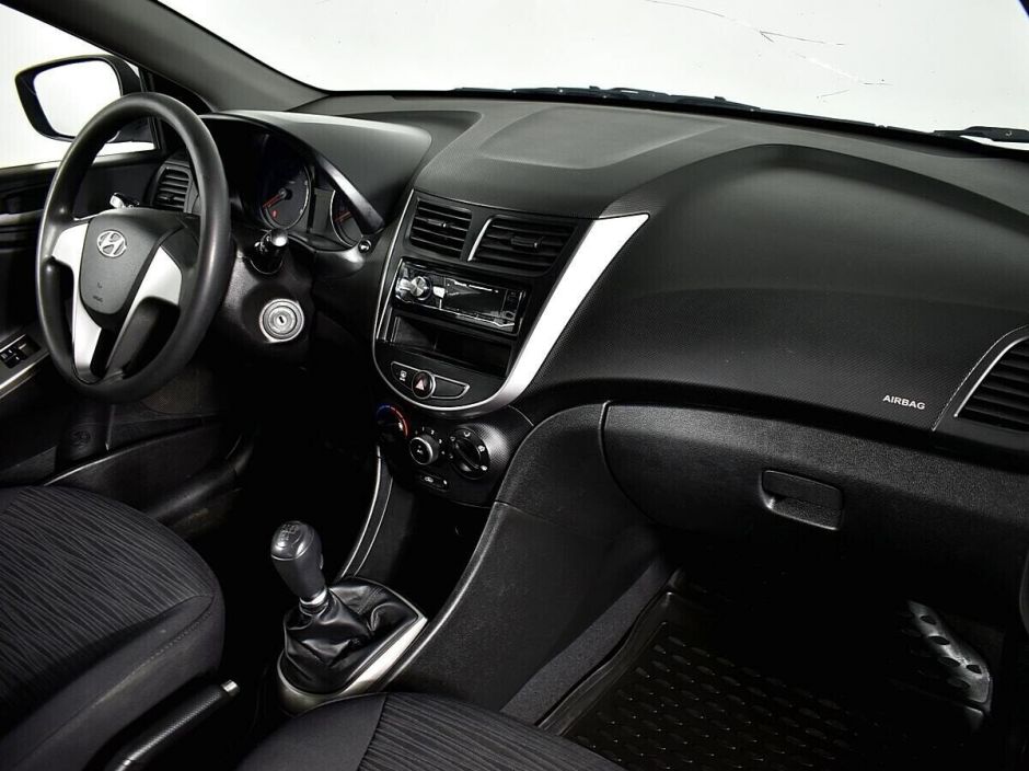 Hyundai Solaris, 1.4 л, МТ, 2016 фото 13