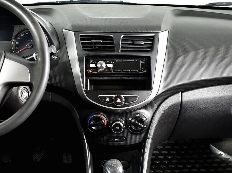 Hyundai Solaris, 1.4 л, МТ, 2016 фото 16