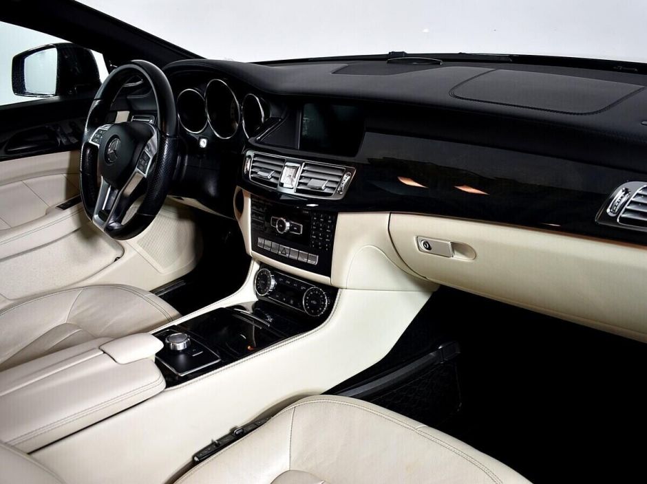Mercedes-Benz CLS, 3.0 л, АТ, 2013 фото 2