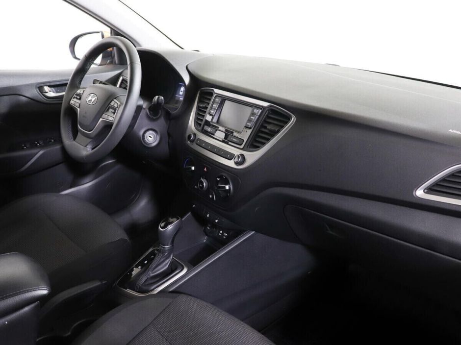 Hyundai Solaris, 1.6 л, АТ, 2017 фото 11