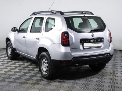 Renault Duster, 1.6 л, МКПП, 2017 фото 9