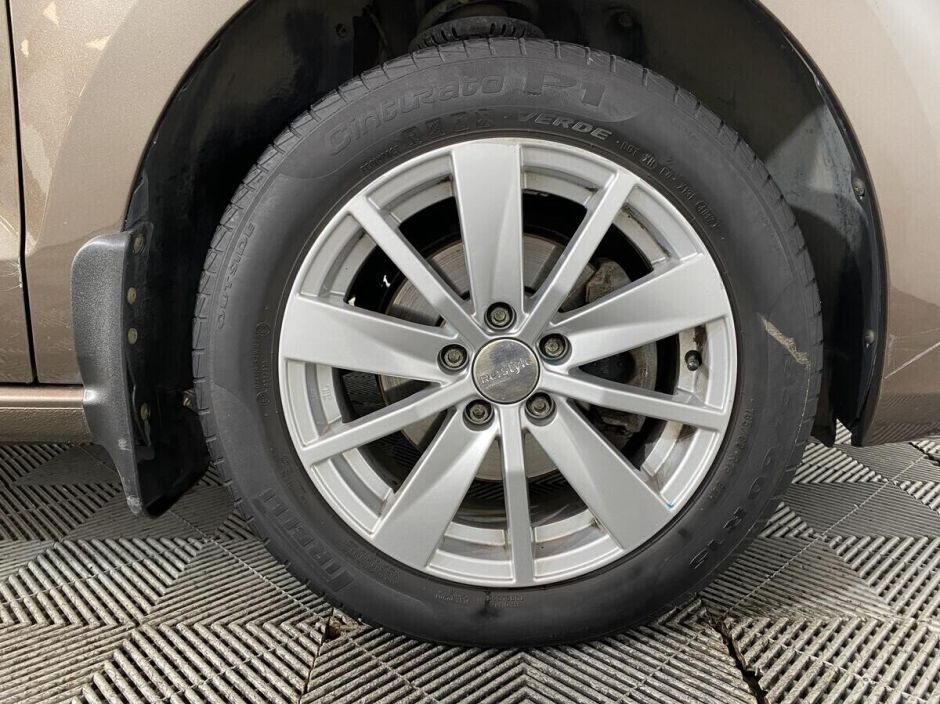 Volkswagen Polo, 1.6 л, МТ, 2017 фото 1