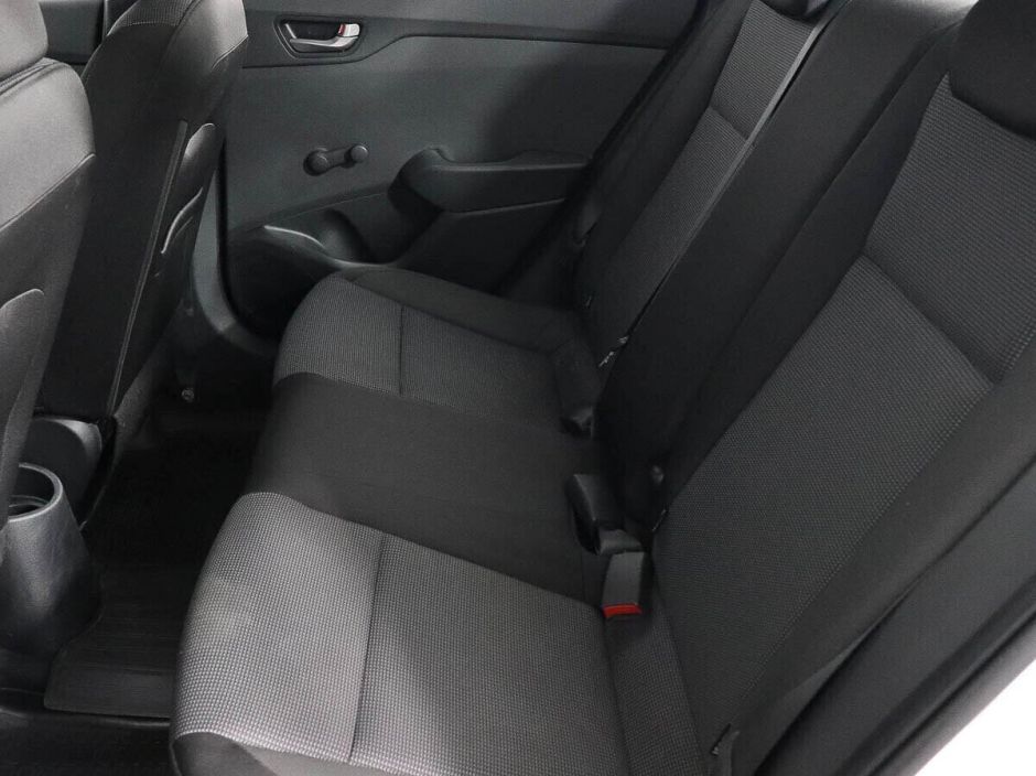 Hyundai Solaris, 1.4 л, МТ, 2018 фото 12