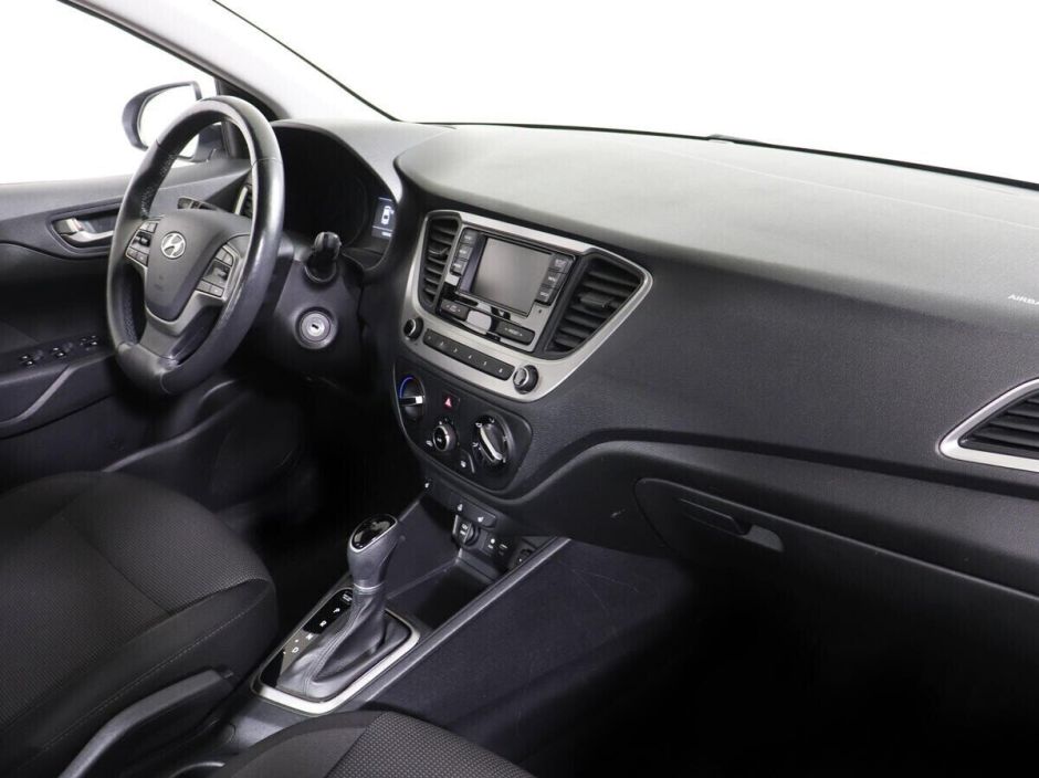 Hyundai Solaris, 1.4 л, АТ, 2018 фото 11