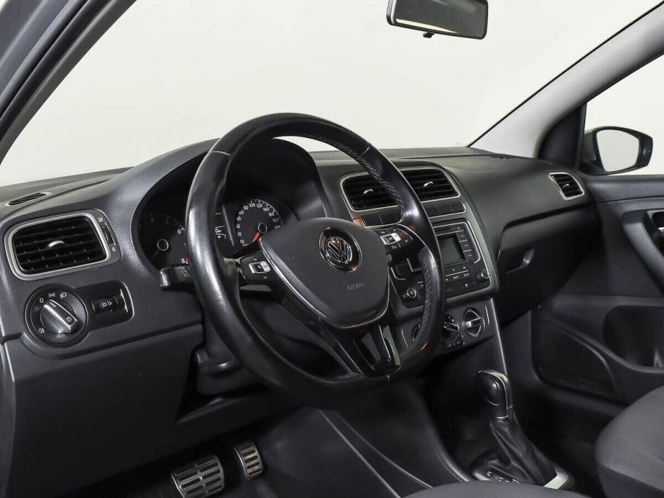Volkswagen Polo, 1.6 л, АТ, 2016 фото 18