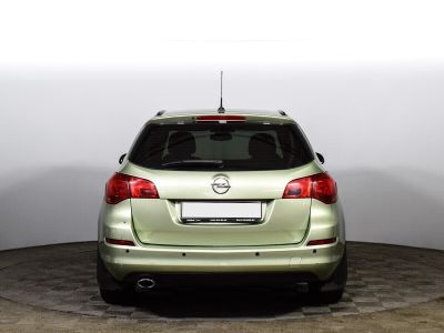 Opel Astra, 1.4 л, АКПП, 2011 фото 8