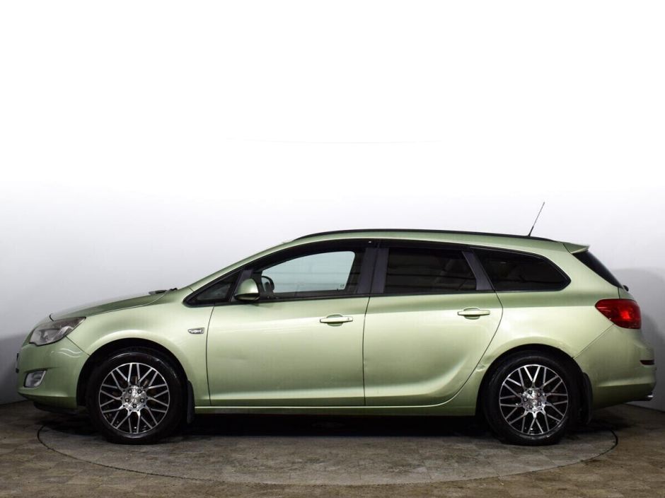 Opel Astra, 1.4 л, АТ, 2011 фото 10