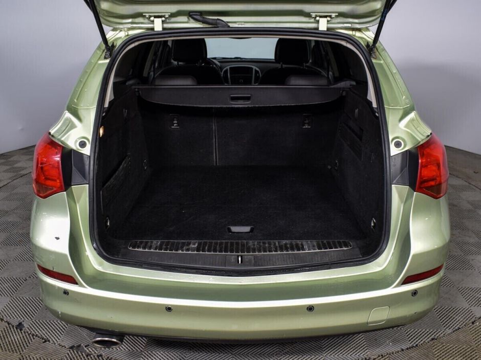 Opel Astra, 1.4 л, АТ, 2011 фото 1